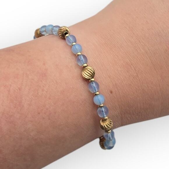 Mid-Century Blue Glass Bead Bracelet with Gold Accents Fishhook Clasp - Picture 3 of 9